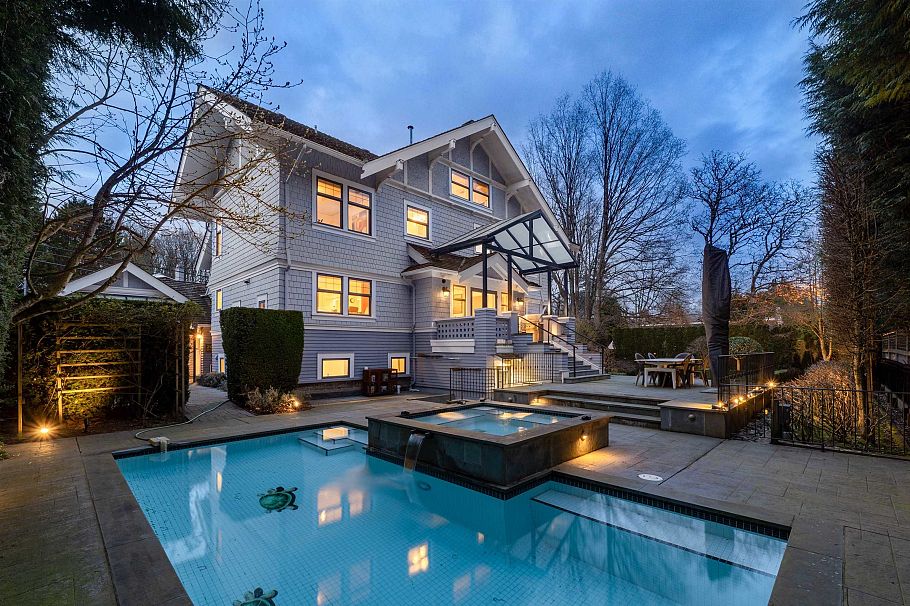 3835 Selkirk Street Vancouver, BC - 1
