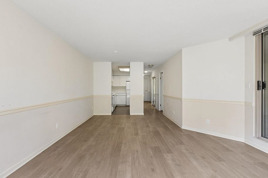 308 1327 E Keith Road North Vancouver, BC - 9