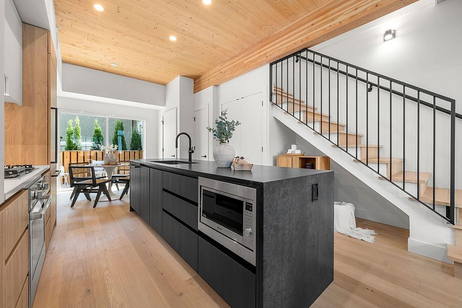 4170 Columbia Street Vancouver, BC - 13