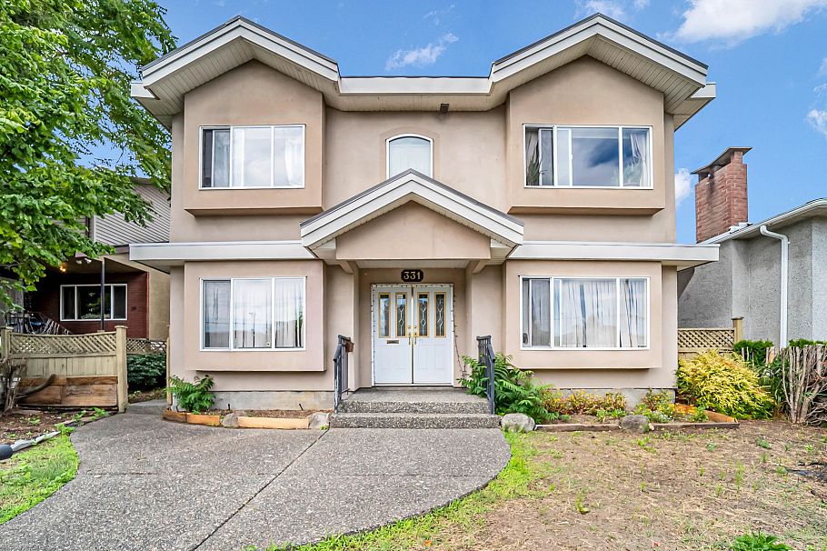 331 E 61st Avenue Vancouver, BC - 9