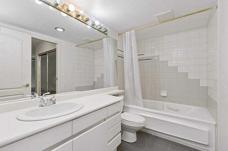 308 1327 E Keith Road North Vancouver, BC - 19