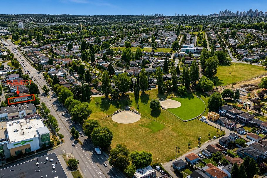 2898 Natal Street Vancouver, BC - 2