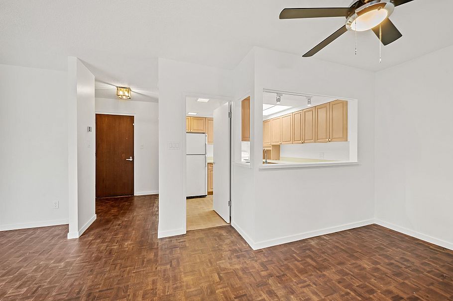 106 4900 Cartier Street Vancouver, BC - 6