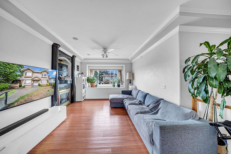 331 E 61st Avenue Vancouver, BC - 13
