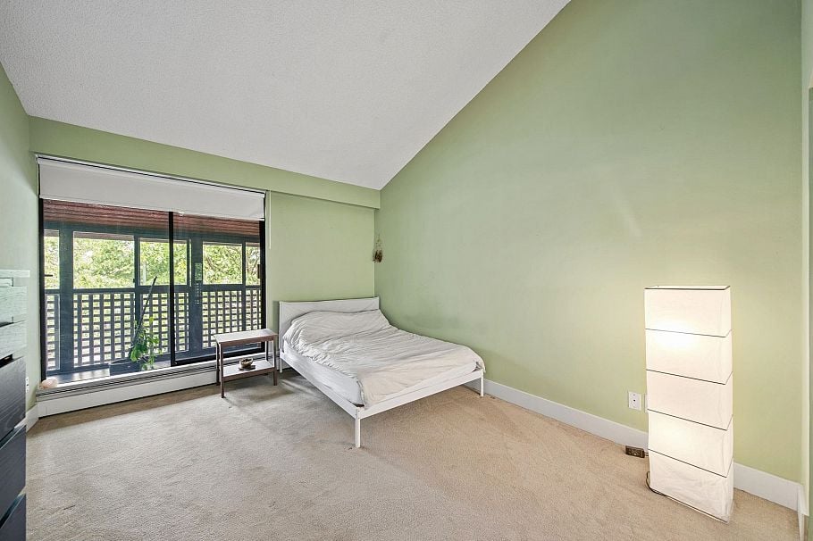 304 141 W 13th Street North Vancouver, BC - 15