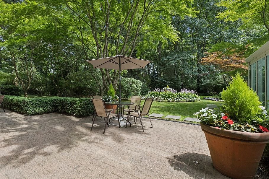 308 1327 E Keith Road North Vancouver, BC - 24