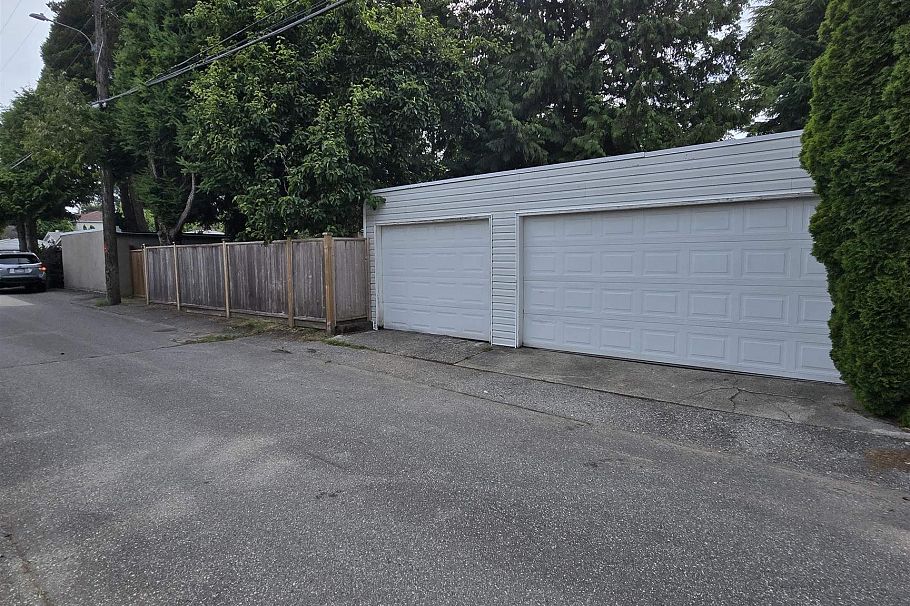 5070 Willow Street Vancouver, BC - 5