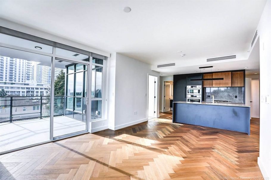 204 458 W 63rd Avenue Vancouver, BC - 5