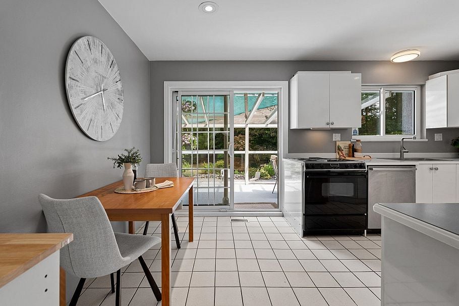 2652 Hoskins Road North Vancouver, BC - 12