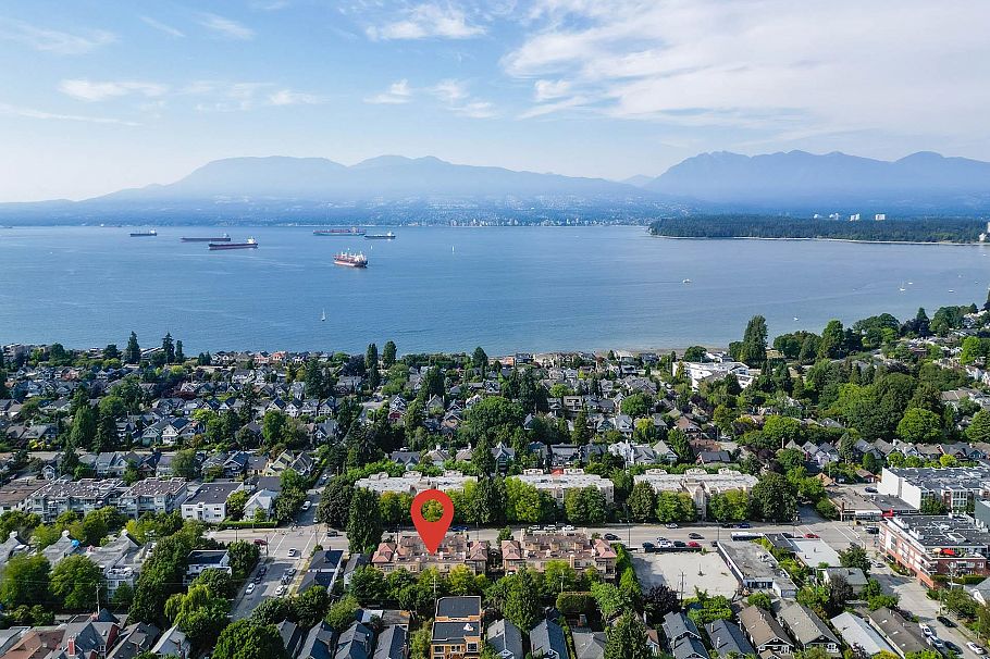 26 3036 W 4 Avenue Vancouver, BC - 24