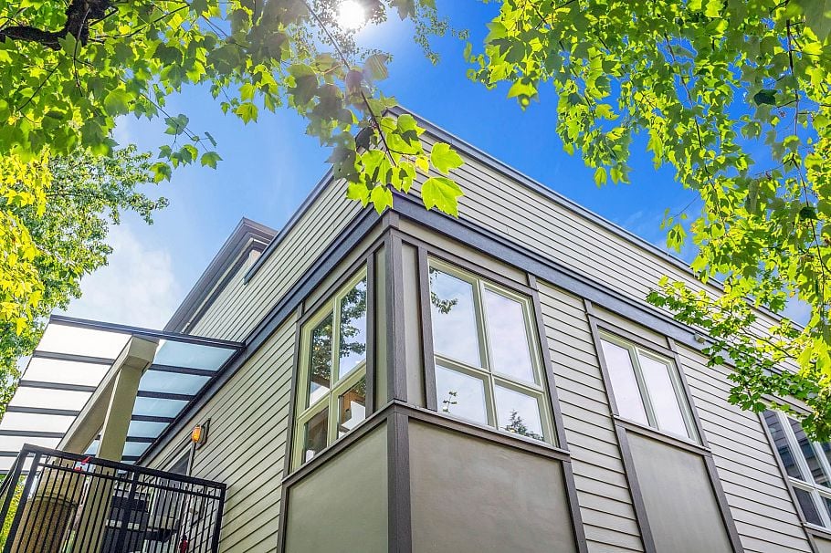 403 106 W Kings Road North Vancouver, BC - 28