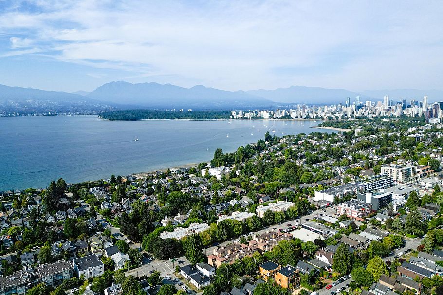 26 3036 W 4 Avenue Vancouver, BC - 28