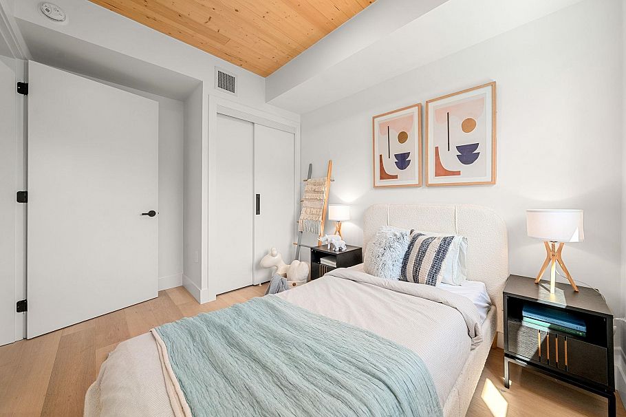 4170 Columbia Street Vancouver, BC - 23