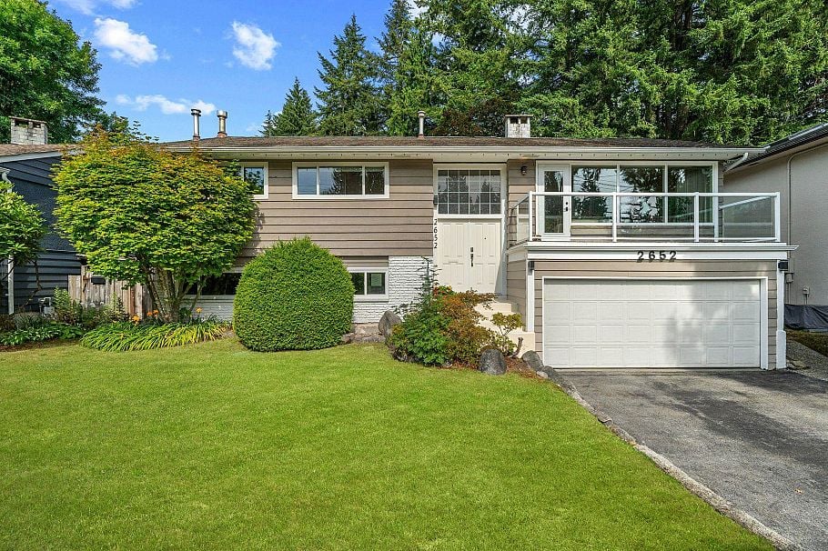 2652 Hoskins Road North Vancouver, BC - 1