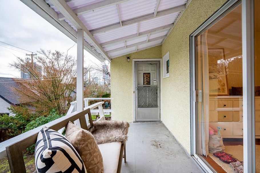 134 W 40th Avenue Vancouver, BC - 28