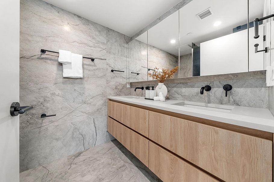 4170 Columbia Street Vancouver, BC - 33