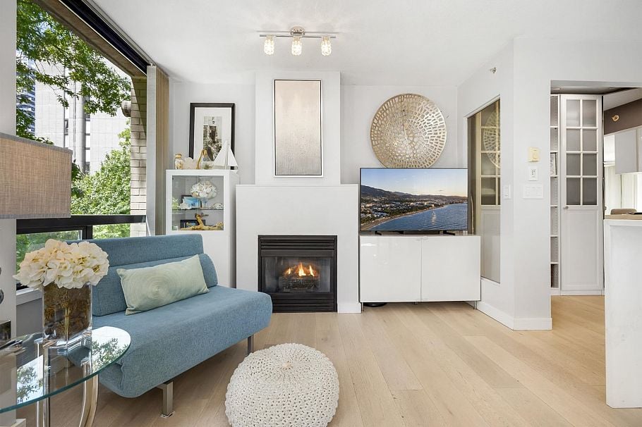 304 1003 Burnaby Street Vancouver, BC - 3