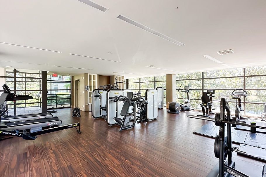 506 3602 Aldercrest Drive North Vancouver, BC - 30