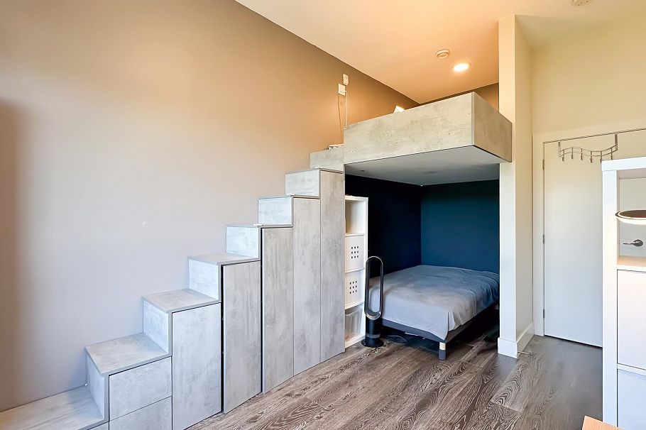 506 3602 Aldercrest Drive North Vancouver, BC - 23