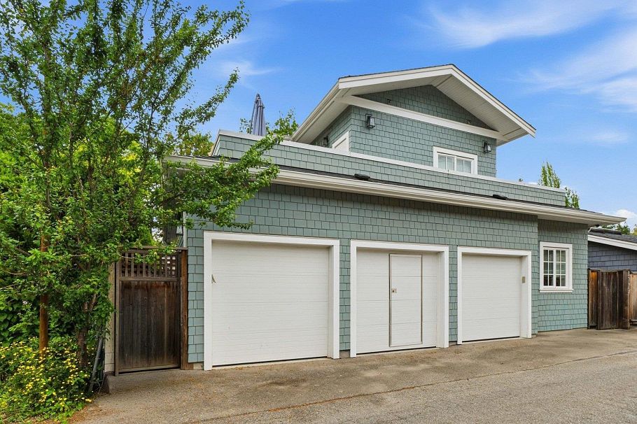 1242 E 23rd Avenue Vancouver, BC - 33