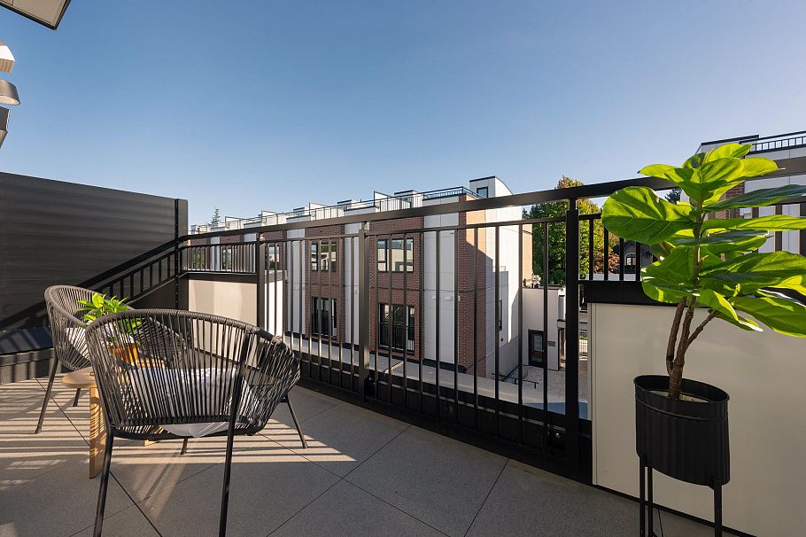 221 471 W 28th Avenue Vancouver, BC - 8