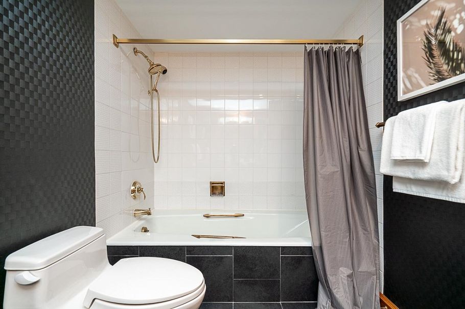 305 1450 Pennyfarthing Drive Vancouver, BC - 20