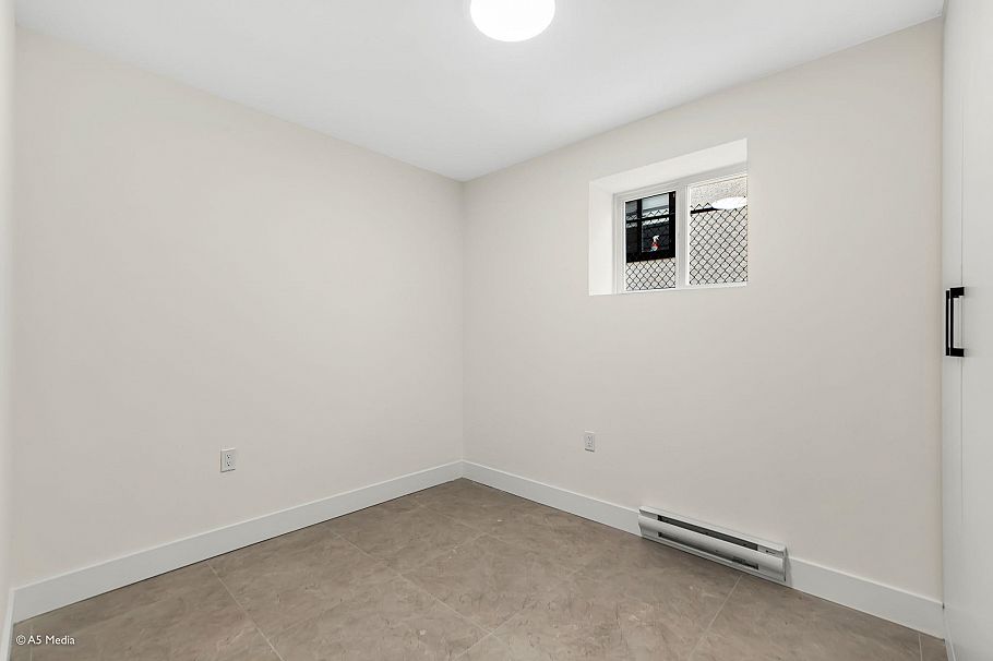 1 281 E 48th Avenue Vancouver, BC - 29