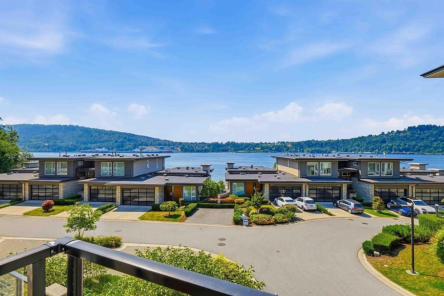 203 3911 Cates Landing Way North Vancouver, BC - 27