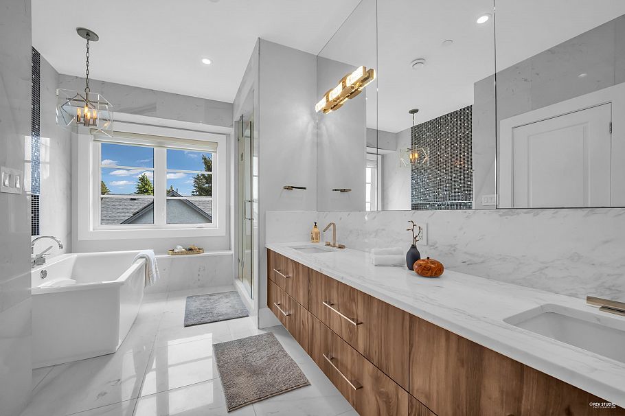 2820 W 32nd Avenue Vancouver, BC - 23