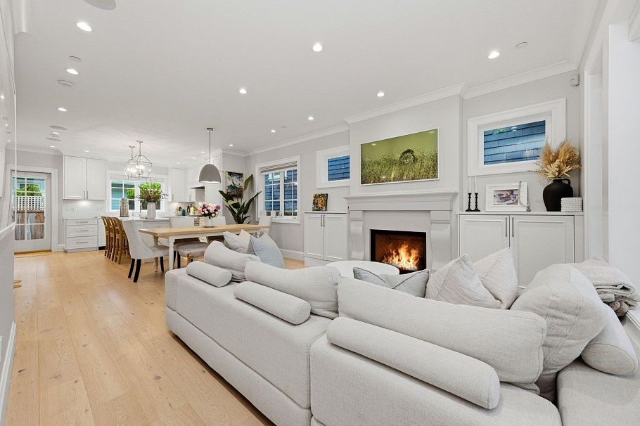 1242 E 23rd Avenue Vancouver, BC - 2