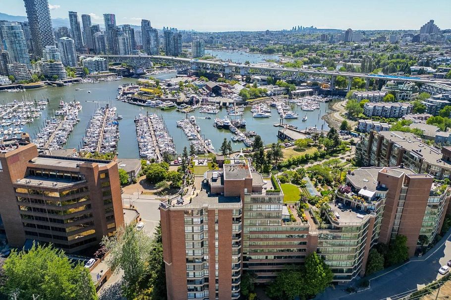 305 1450 Pennyfarthing Drive Vancouver, BC - 39