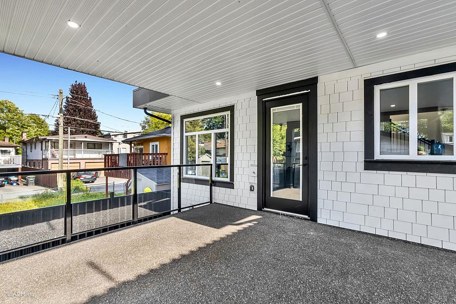 1 281 E 48th Avenue Vancouver, BC - 24