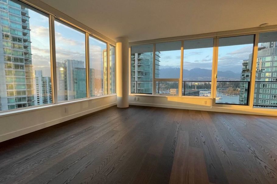 13** 620 CARDERO, Vancouver BC V6H 3M2 Vancouver, BC - 6