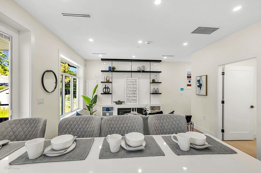1 281 E 48th Avenue Vancouver, BC - 12