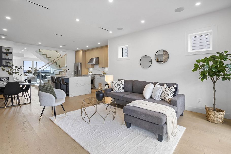 340 E Keith Road North Vancouver, BC - 10
