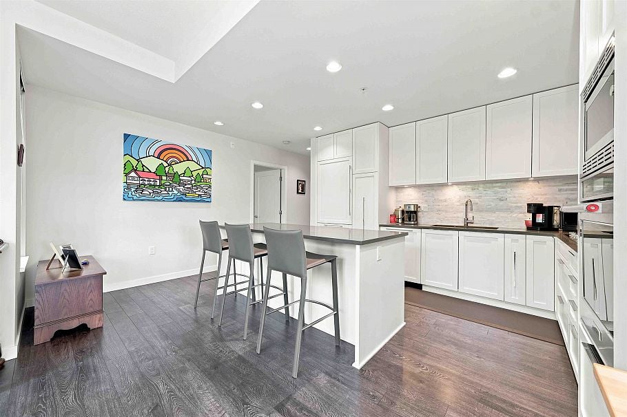 203 3911 Cates Landing Way North Vancouver, BC - 9
