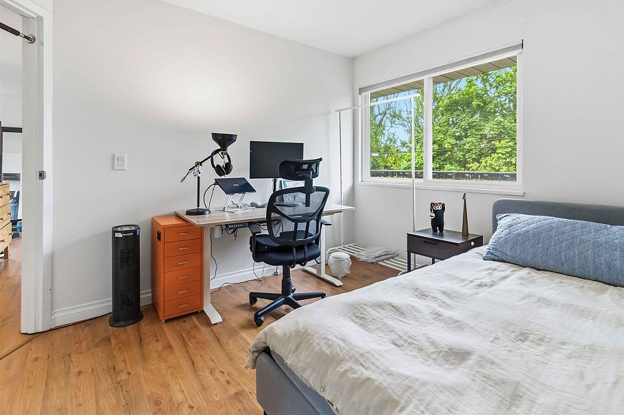 206 1334 W 73rd Avenue Vancouver, BC - 4