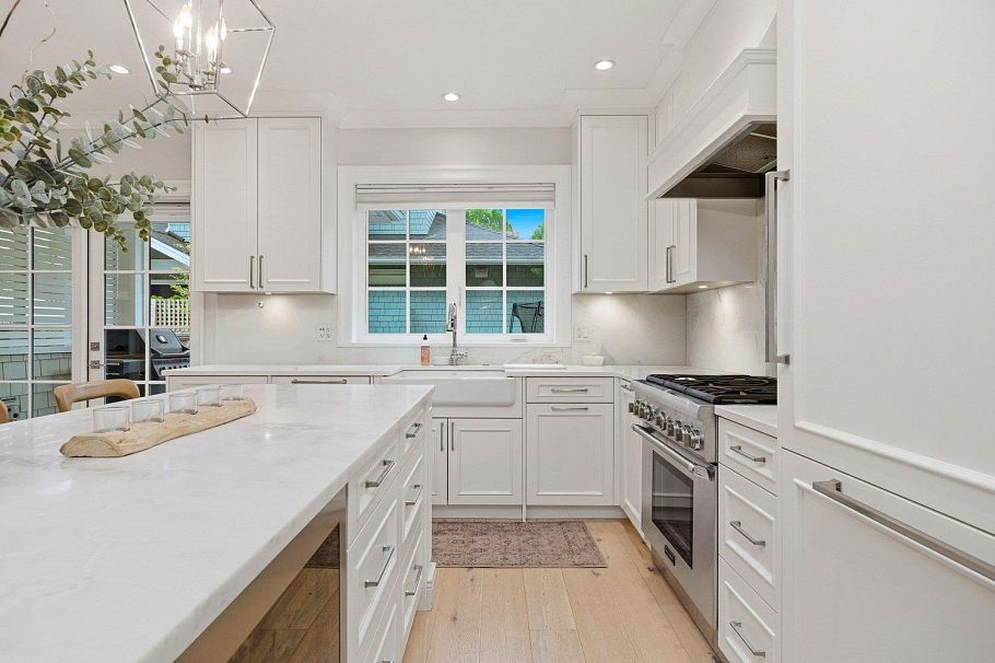 1242 E 23rd Avenue Vancouver, BC - 11