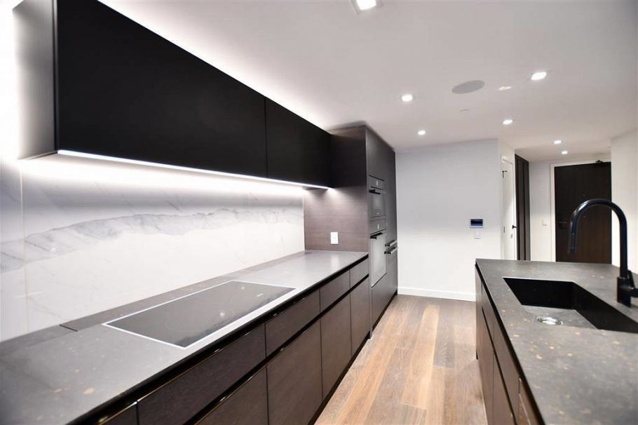 13** 620 CARDERO, Vancouver BC V6H 3M2 Vancouver, BC - 3
