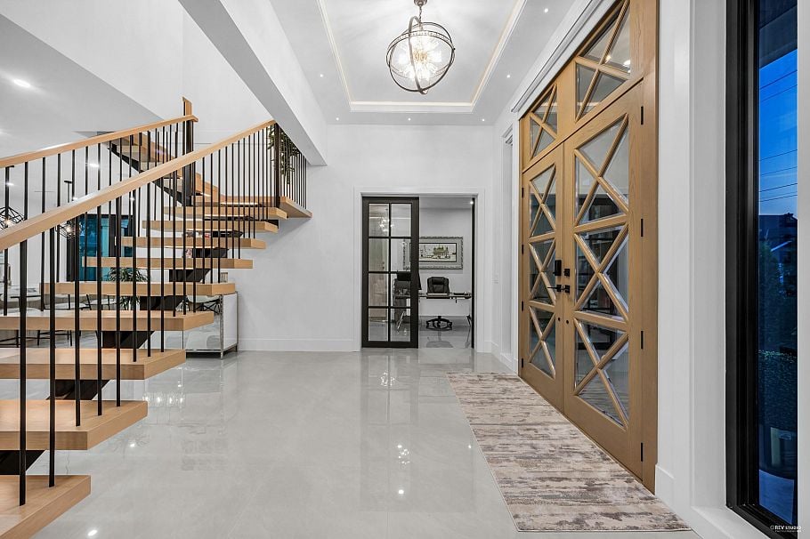 1390 Sutherland Avenue North Vancouver, BC - 18