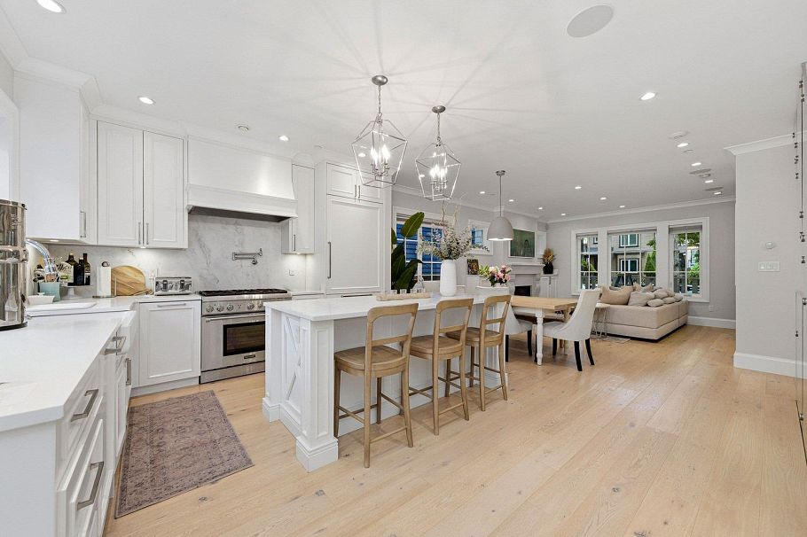1242 E 23rd Avenue Vancouver, BC - 10