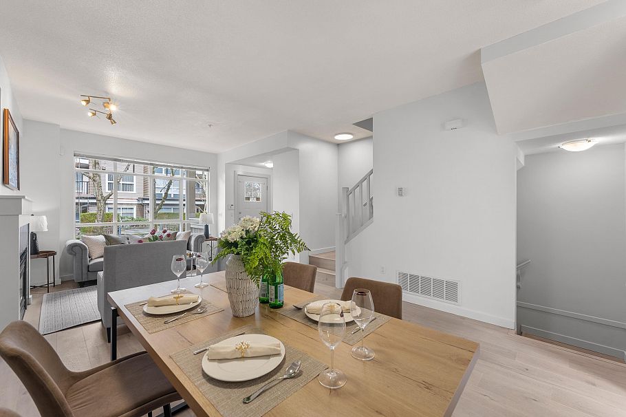 7148 Mont Royal Square Vancouver, BC - 9