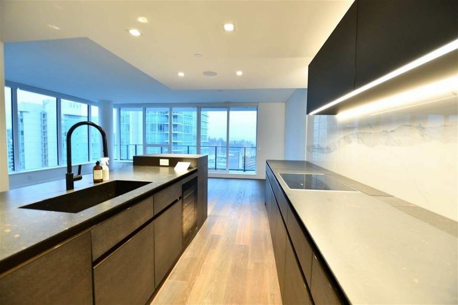13** 620 CARDERO, Vancouver BC V6H 3M2 Vancouver, BC - 7