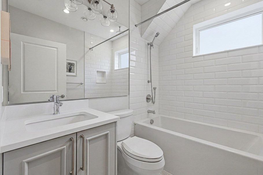 1242 E 23rd Avenue Vancouver, BC - 23