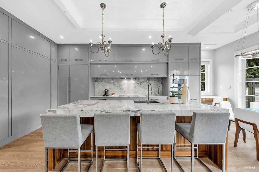 2820 W 32nd Avenue Vancouver, BC - 4