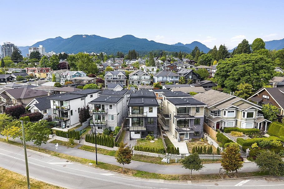 340 E Keith Road North Vancouver, BC - 39