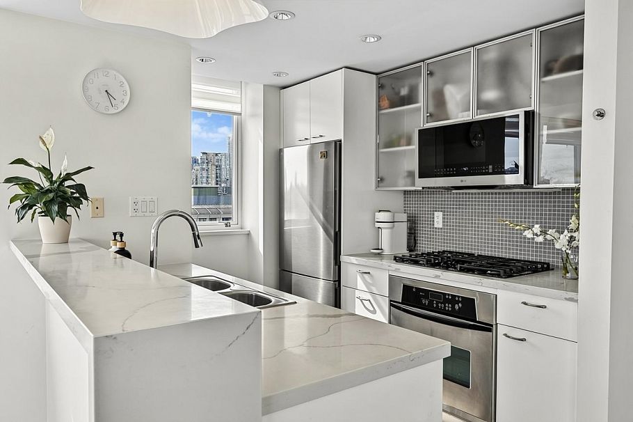 1202 980 Cooperage Way Vancouver, BC - 7