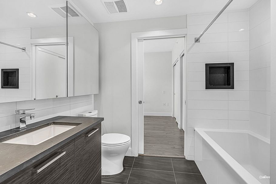 614 3451 Sawmill Crescent Vancouver, BC - 14