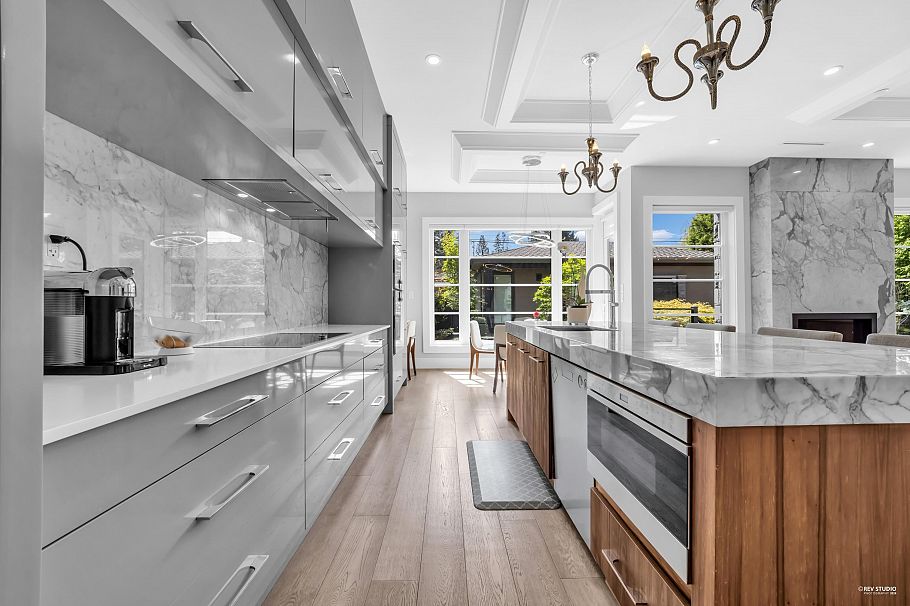 2820 W 32nd Avenue Vancouver, BC - 11