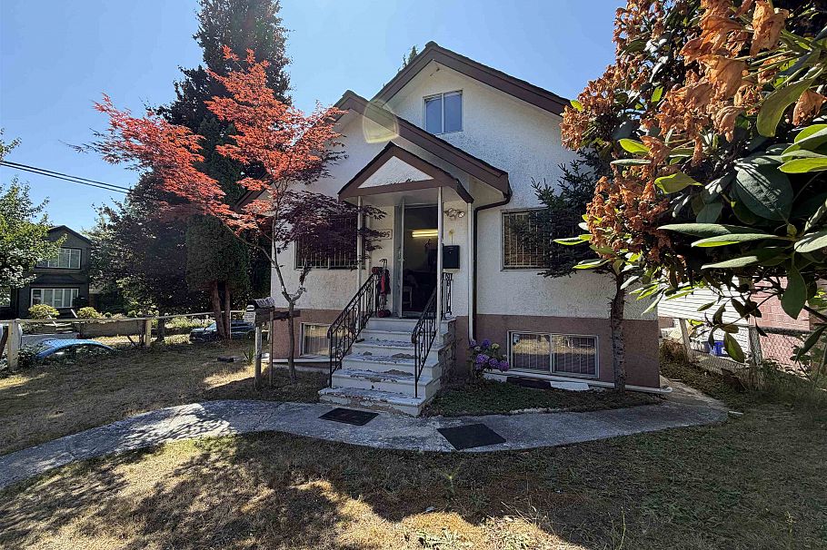 5895 Cree Street Vancouver, BC - 1